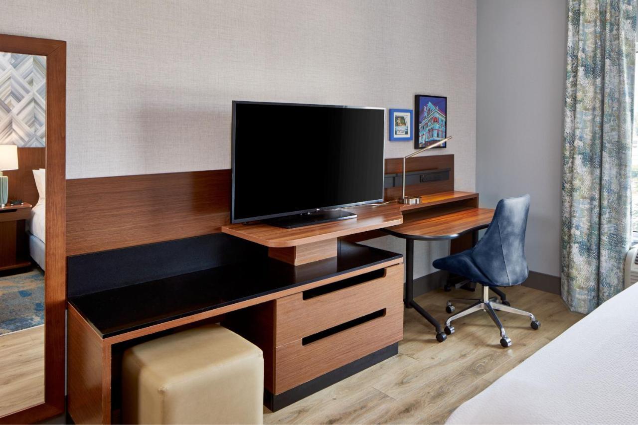 Fairfield Inn And Suites By Marriott Nashville Downtown/The Gulch Екстериор снимка