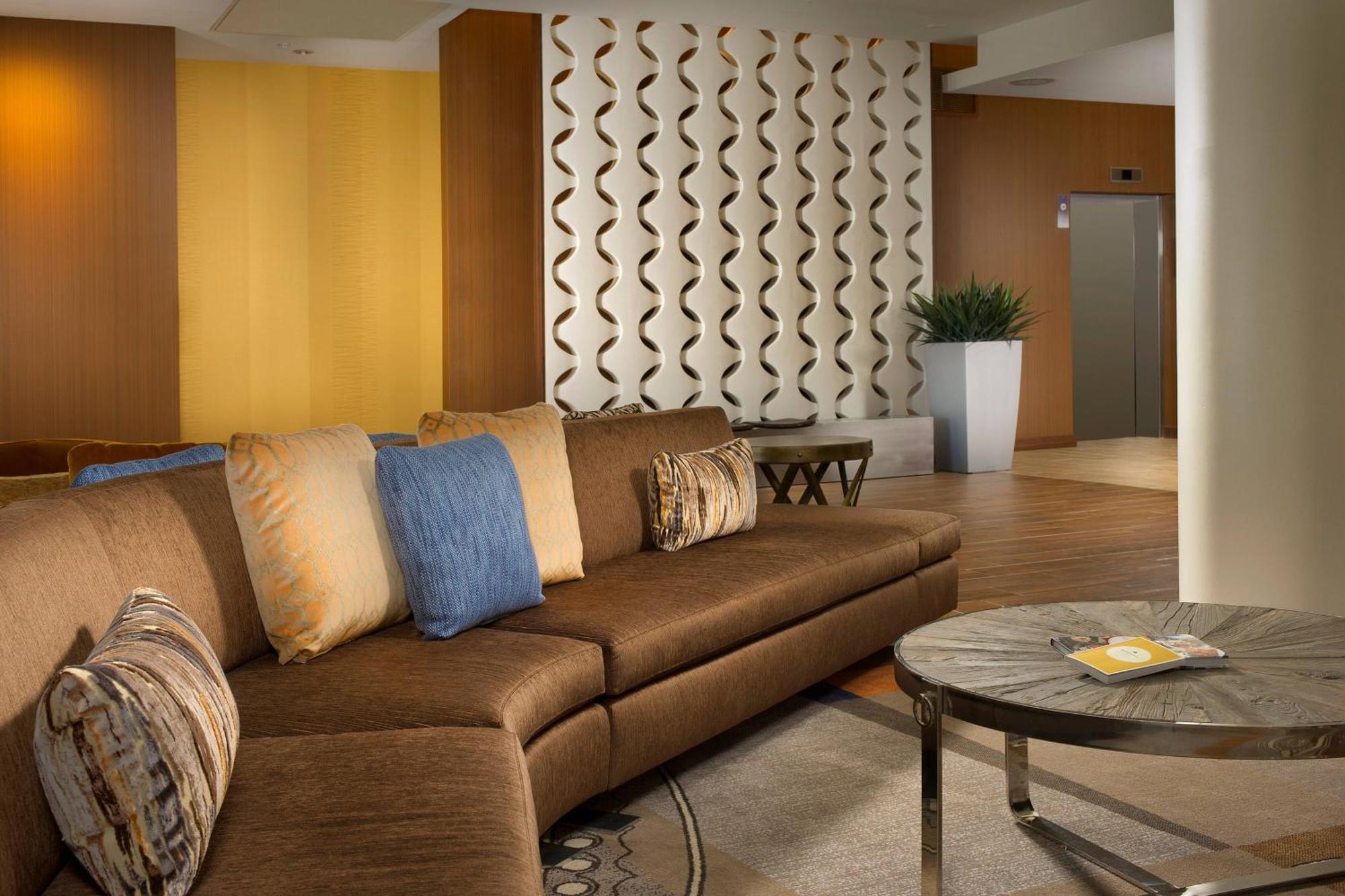 Fairfield Inn And Suites By Marriott Nashville Downtown/The Gulch Екстериор снимка